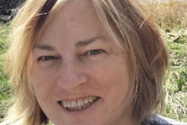 a headshot of amanda clark