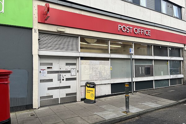 Raynes Park post office