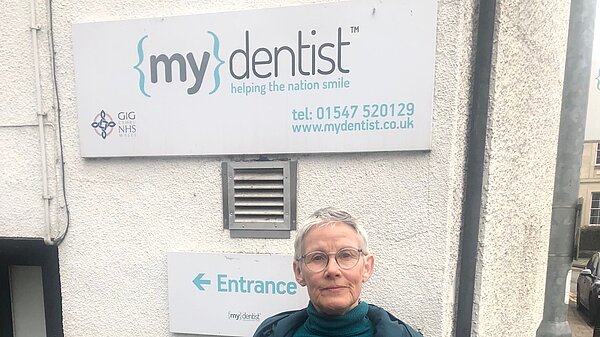 Cllr Corinna Kenyon-Wade in front of the old MyDentist