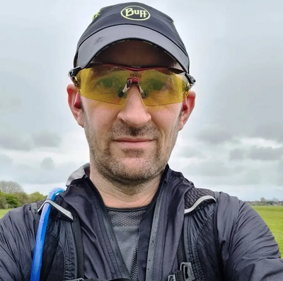 Matthew Taylor running to Dorney to deliver  Cippenhea Village Lib Dem Focus leaflets