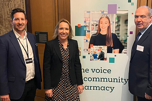Helen shows her support for community pharmacies