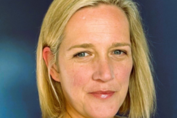 a headshot of Jenni Lang