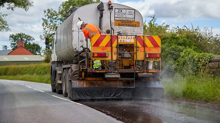 Surface dressing vehicle in Shropshire