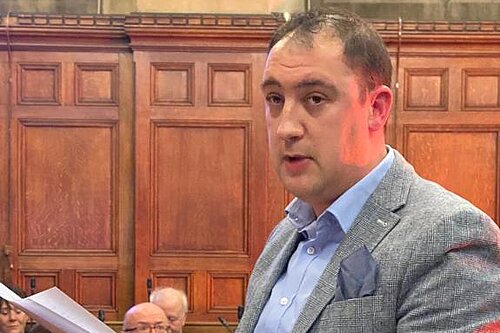 Lib Dem Cllr Gary Busuttil, Shadow Finance Spokesperson speaking at the Council Budget meeting. 