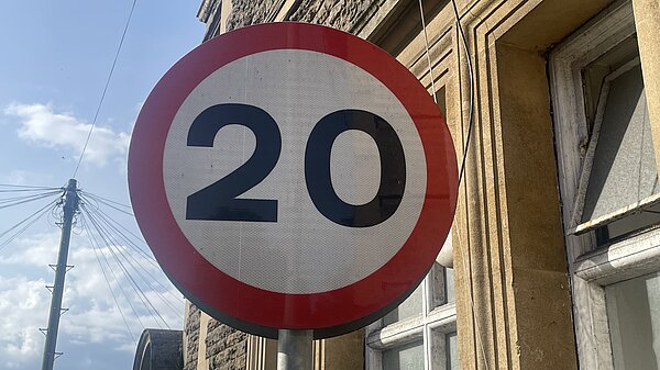 20mph sign