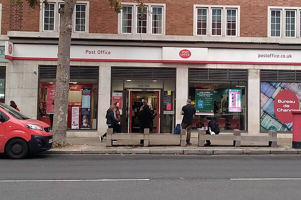 Kensington high street post office