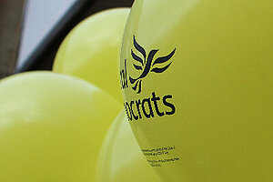 A cluster of LibDem balloons