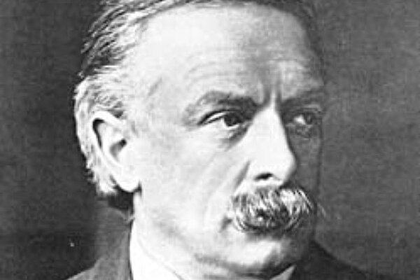 Black and white image of David Lloyd George