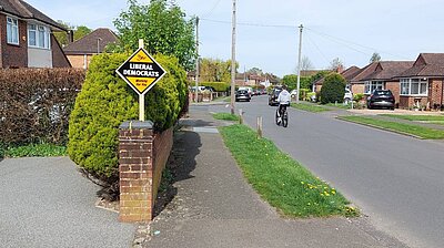 stake board sign web