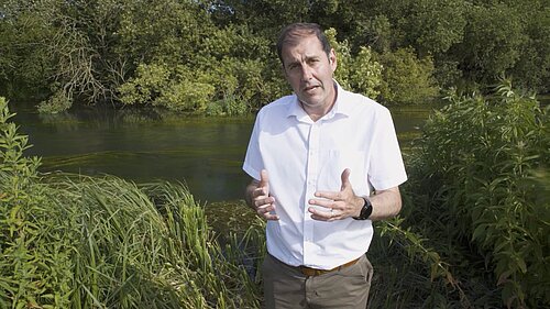 Lee is calling for a new ‘Blue Flag’ protected status for local rivers