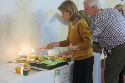 Wera Hobhouse lights 30th Birthday candles for GLD