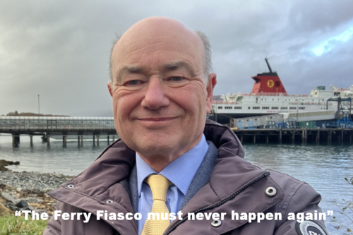 Alan in front of ferry at Craignure