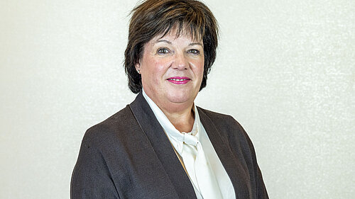 Claire McLaren
