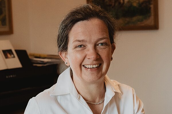 Julia Aglionby