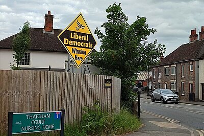 Lib Dem garden sign Thatcham