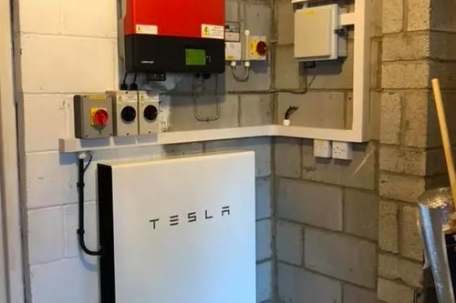 Tesla Battery installed in Linda Johnson's house in Beverly