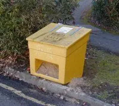 Grit bin